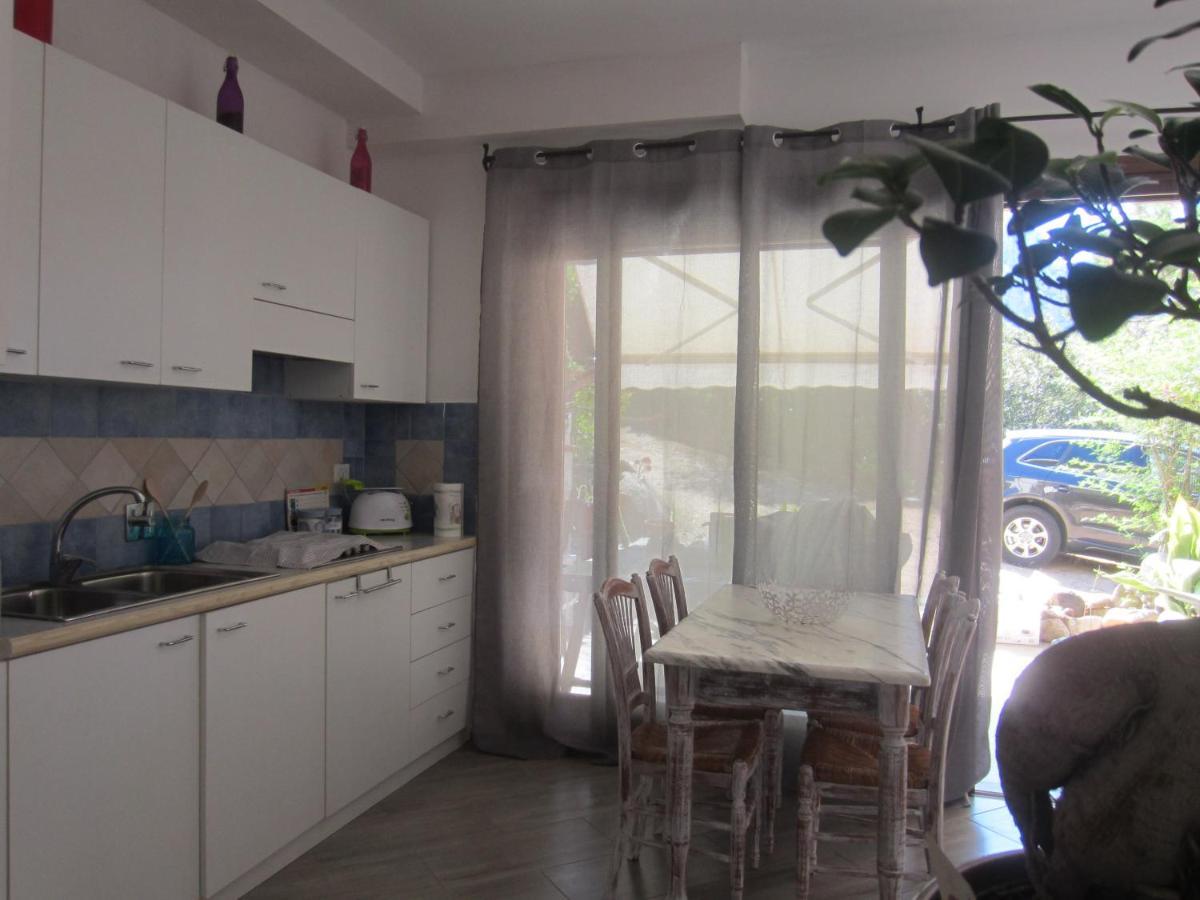 Apartamento Monolocale San Pantaleo Exterior foto