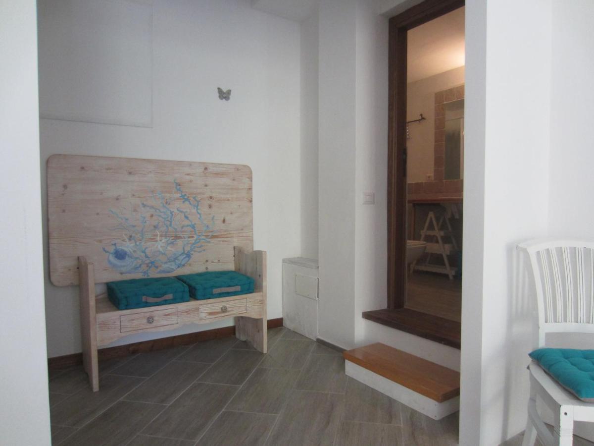Apartamento Monolocale San Pantaleo Exterior foto